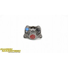 Heo Dầu BREMBO 2 Piston Đối Xứng Logo Đỏ 84mm (chính hãng)